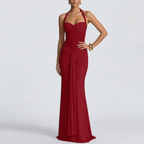 Robe de soirée glamour pour femmes avec plis élaborés et coupe ajustée Chic & Stil