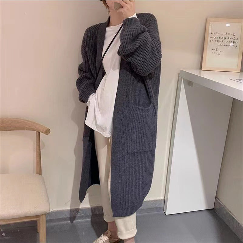 Women's knitted cardigan with a relaxed silhouette and deep pockets Lune London