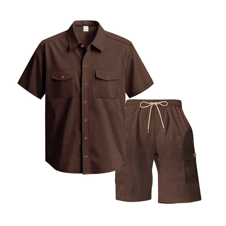 Casual men's short sleeve shirt with chic cargo shorts set