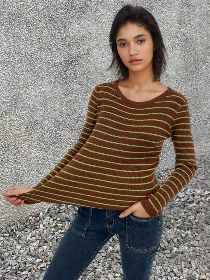 Sweat à côtes pour femmes avec design rayé et manches longues Chic & Stil