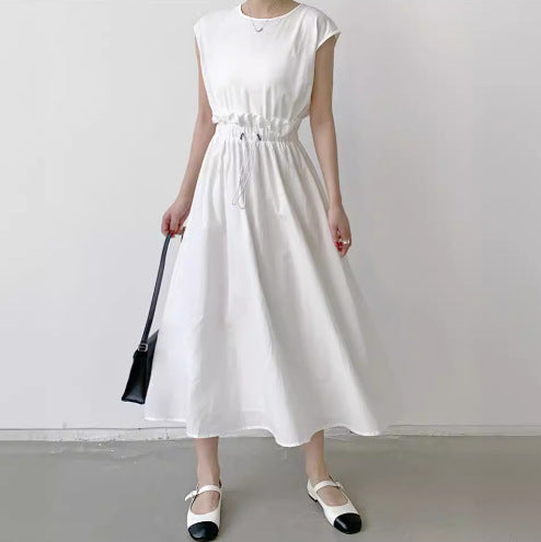 Elegant sleeveless maxi dress for women with adjustable waist tie Lune London