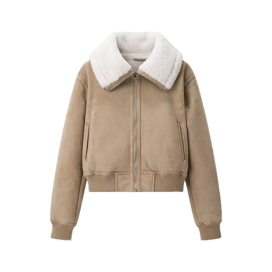 Elegant women's quilted jacket with soft faux fur collar and practical pockets Lune London