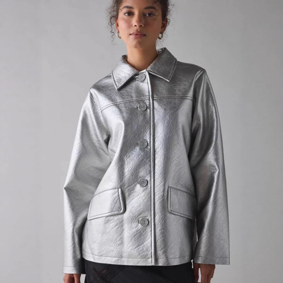 Veste en cuir métallique pour femmes avec poches pratiques et coupe moderne Chic & Stil