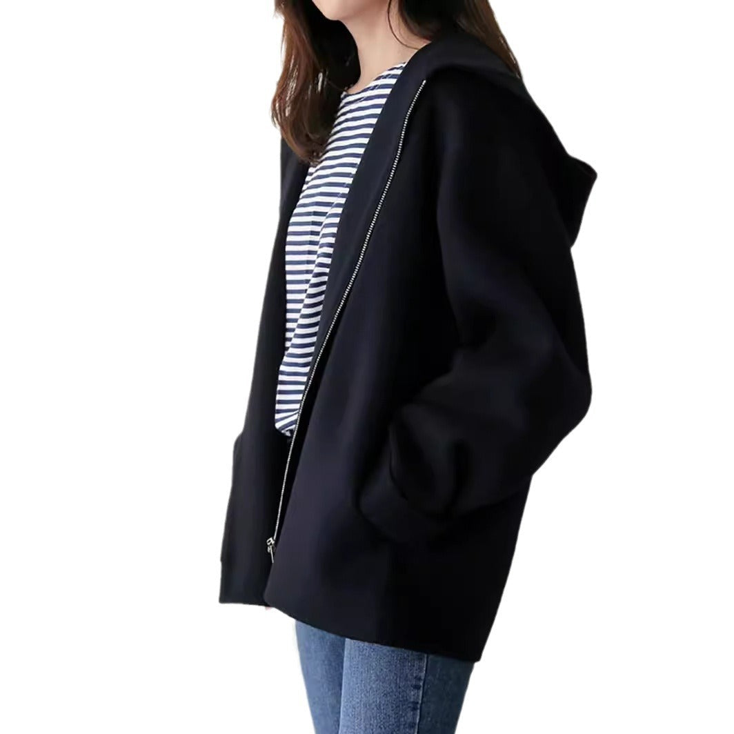 Women’s stylish and elegant hooded jacket made of soft material Lune London