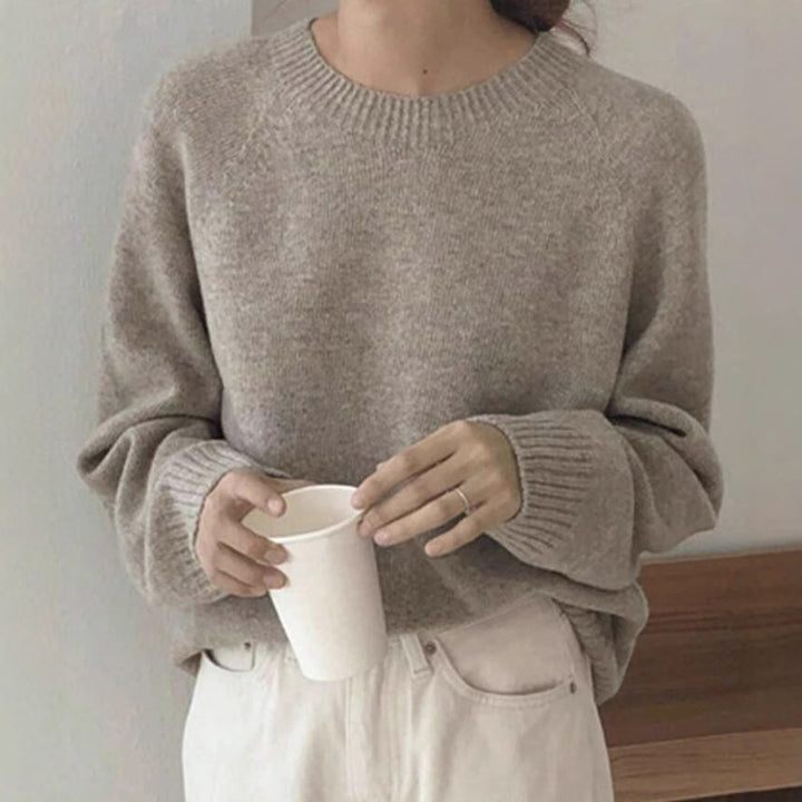 Ladies Comfortable Round Neck Sweater in High-Quality Fabric Lune London