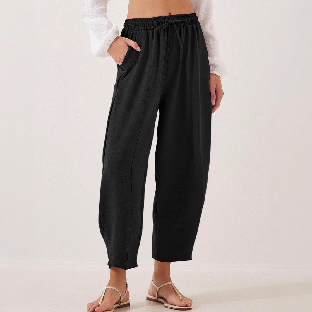 Women's lounge pants with elastic waistband and practical pockets Lune London