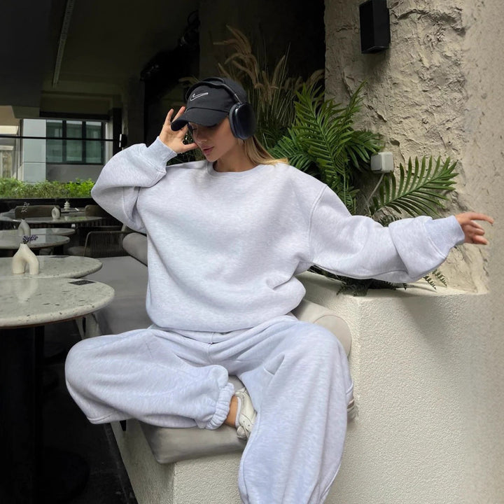 Lune London Women's Casual Hoodie and Jogging Pants Set