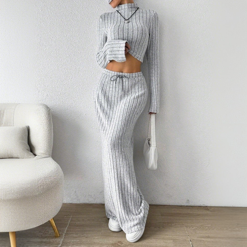 Ensemble crop top à manches longues pour femmes et jupe maxi avec texture côtelée élégante Chic & Stil