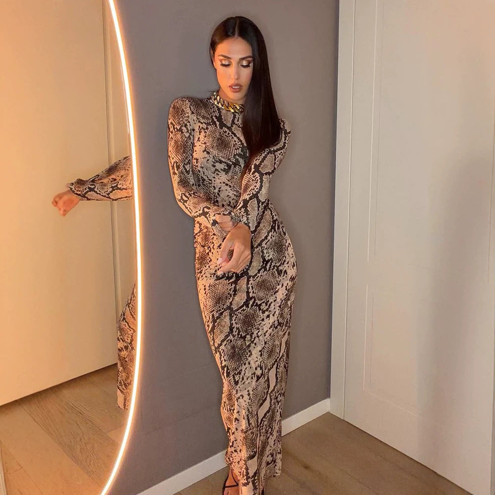 Women's Figure-Hugging Midi Dress with Snake Print, Tailored Draping and Long Sleeve Cut Amarae