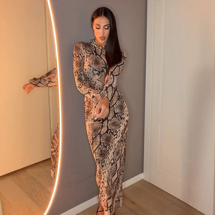Women's Figure-Hugging Midi Dress with Snake Print, Tailored Draping and Long Sleeve Cut Amarae