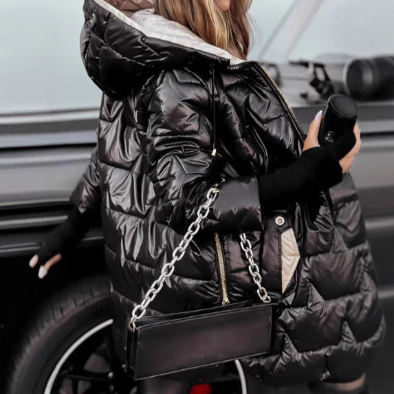 Fashionable and warm down jacket for women Lune London