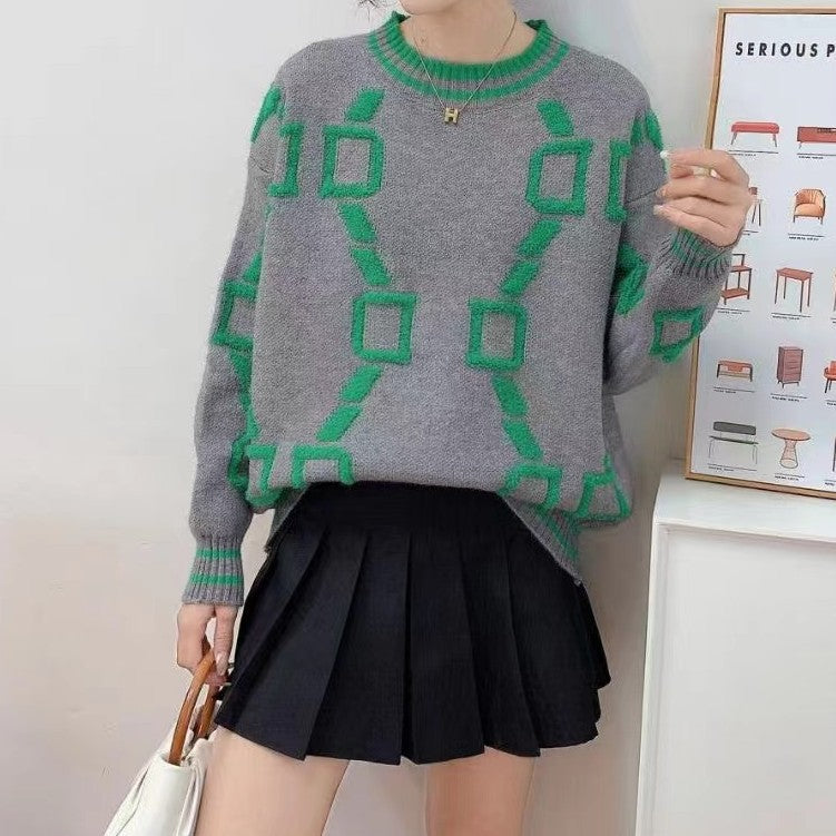 Fashion women's sweater with creative pattern and relaxed fit Lune London