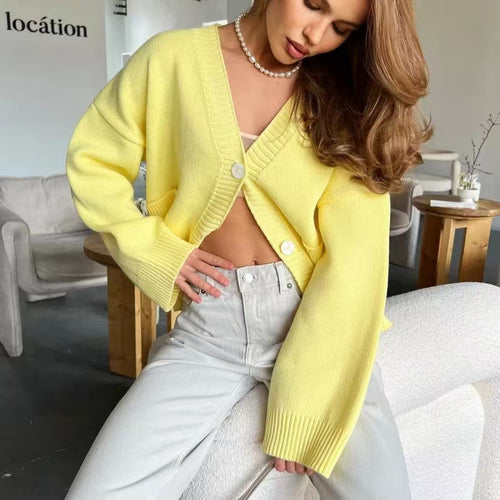 Cardigan femme avec décolleté en V et poches pratiques Chic & Stil