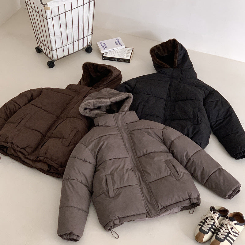Ladies trendy down jacket with removable faux fur collar and practical pockets Lune London
