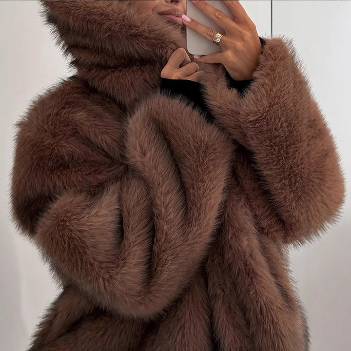 Stylish faux fur coat for women with wide collar Lune London