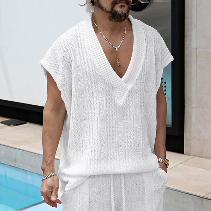 Casual Knit T-shirt for Men with V-neck and Oversized Fit Lune London