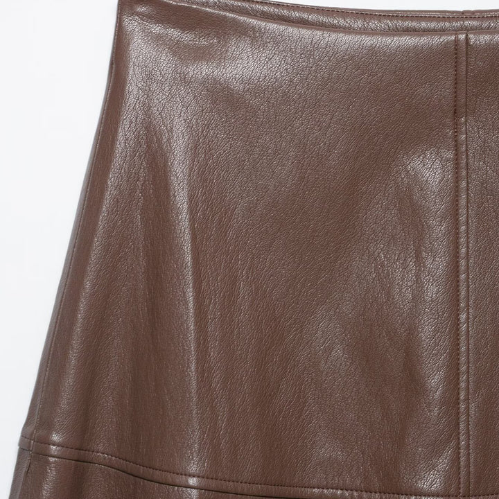 Women's High Waist A-Line Skirt made of Faux Leather with Flared Silhouette Amarae