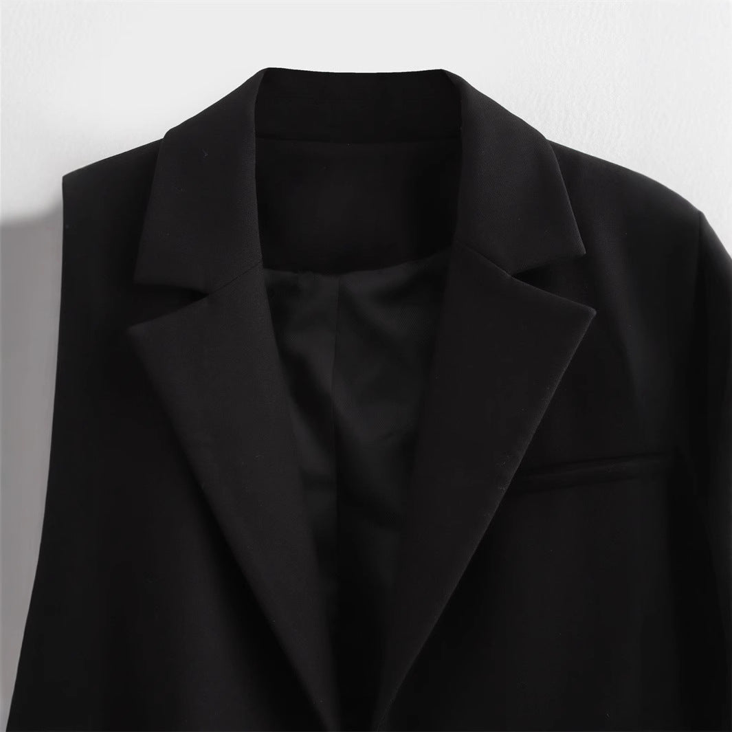 Cropped jacket for women with decorative bow accent Lune London