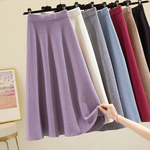 Pleated midi skirt for women with elastic waistband and WM structure