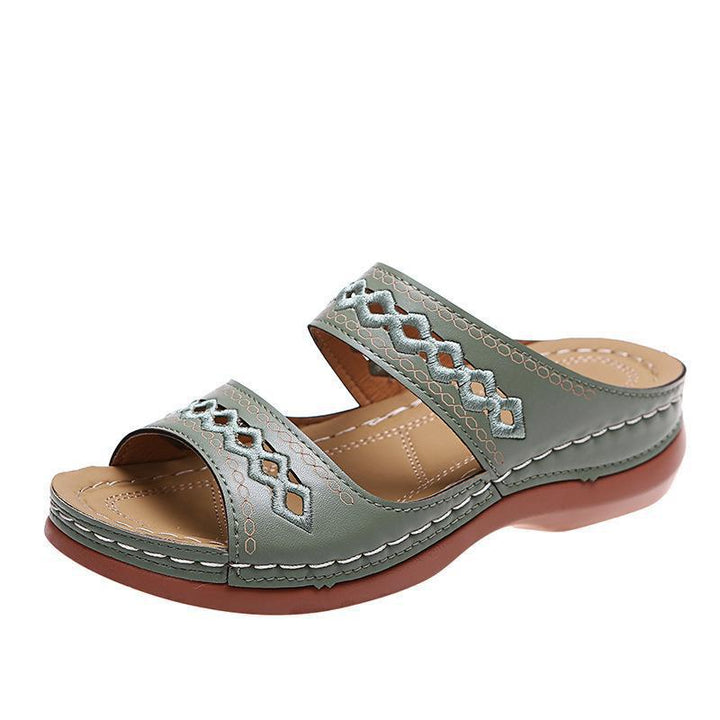 Comfortable garden shoes for women with elegant embroidery Lune London