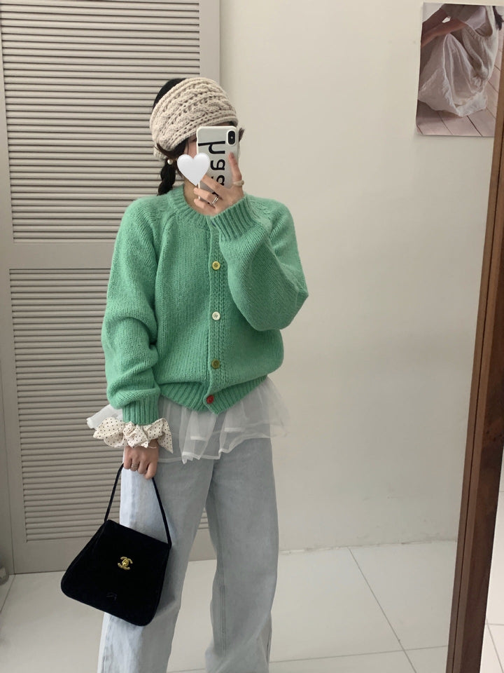 Women's Cozy Pullover with Colorful Buttons and Casual Cut Lune London