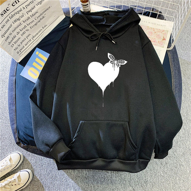 Women's Hoodie with Creative Heart Design Chic & Stil