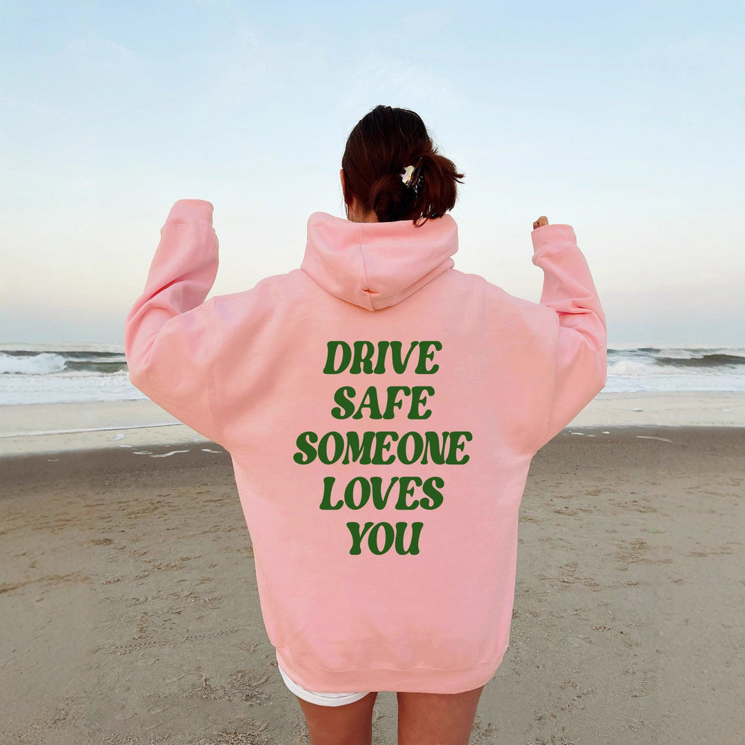 Women's hoodie sweatshirt with inspiring lettering and casual fit Chic & Stil