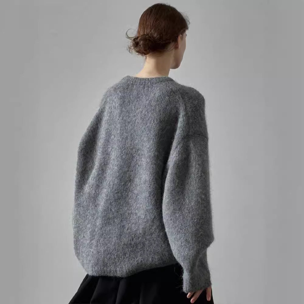 Chunky knit sweater for women with oversized sleeves and a relaxed fit Lune London