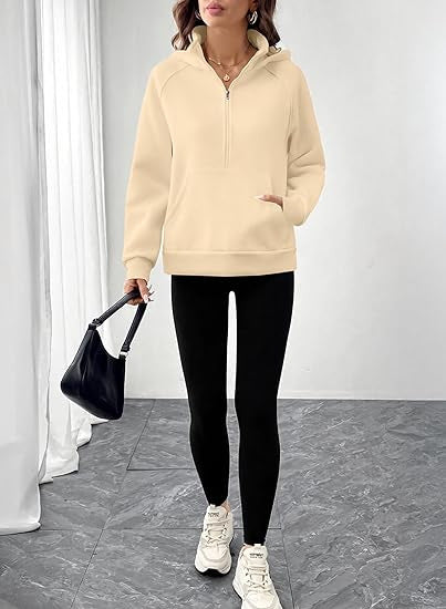Pull à capuche de sport pour femmes avec cordon Chic & Stil