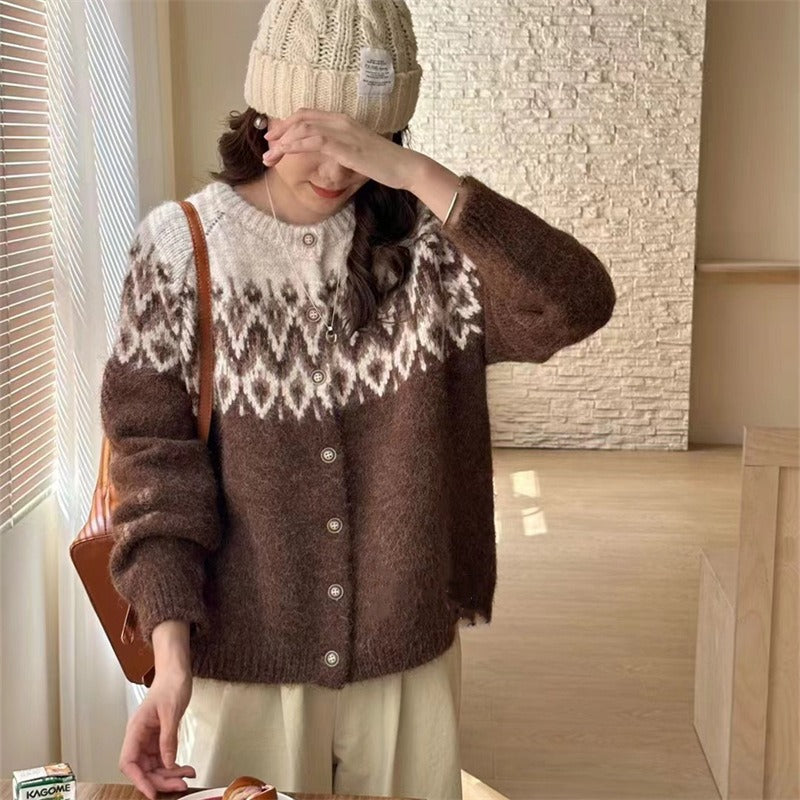 Knitted cardigan for women with traditional pattern and button details Lune London