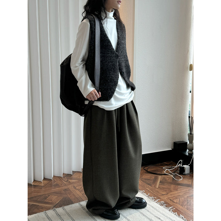 Women's Cozy Boucle Vest with V-Neck and Button Placket Amarae
