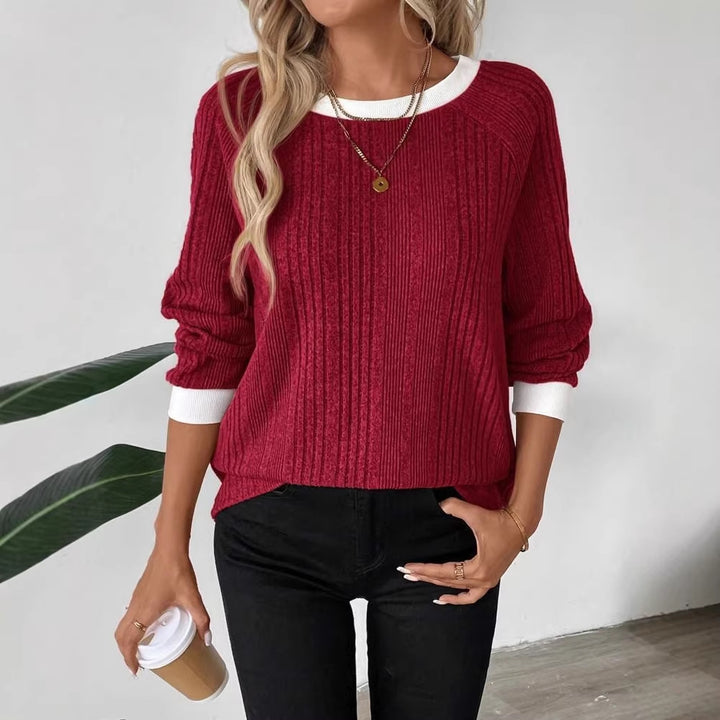Pull décontracté pour femmes avec un design de tricot en côtes optimal et une bordure contrastante Chic & Stil