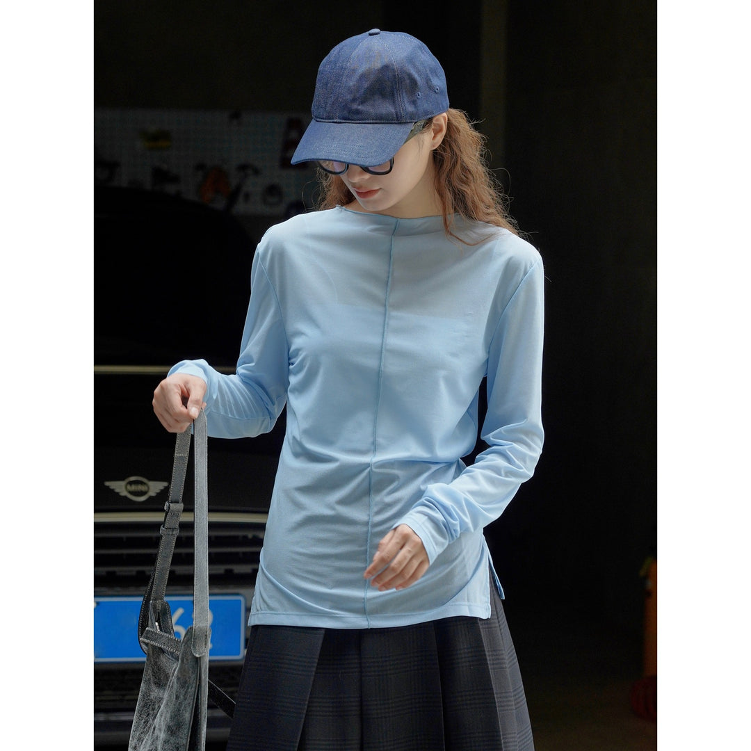 Women's lightweight long sleeve made of soft cotton blend with round neck