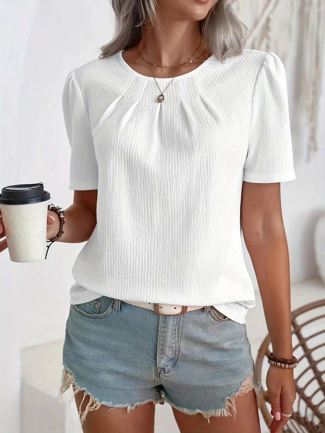 Women's Fashion Top with Textured Design and Puff Sleeves Lune London