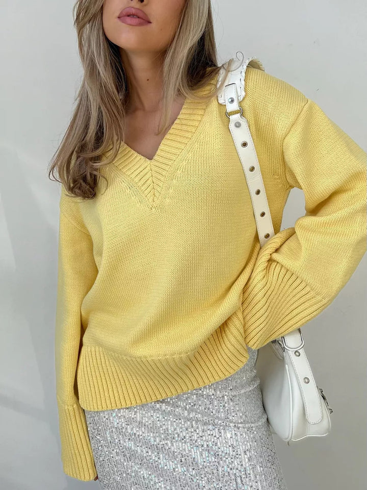Women Elegant Knit Sweater with V-neck and Soft Material Lune London