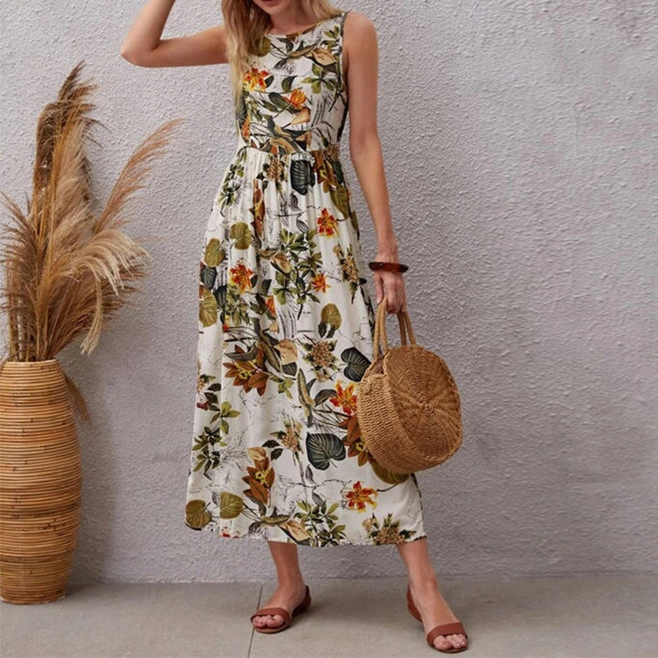 Maxi dress for women with floral design and flowing hem Lune London