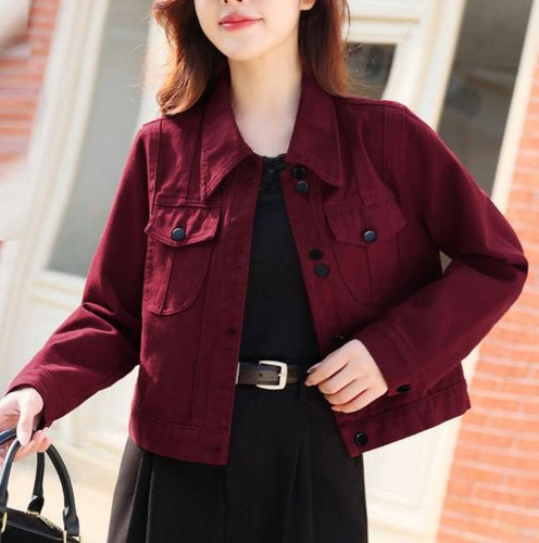 Veste en jean pour femmes avec coupe classique et poches pratiques Chic & Stil