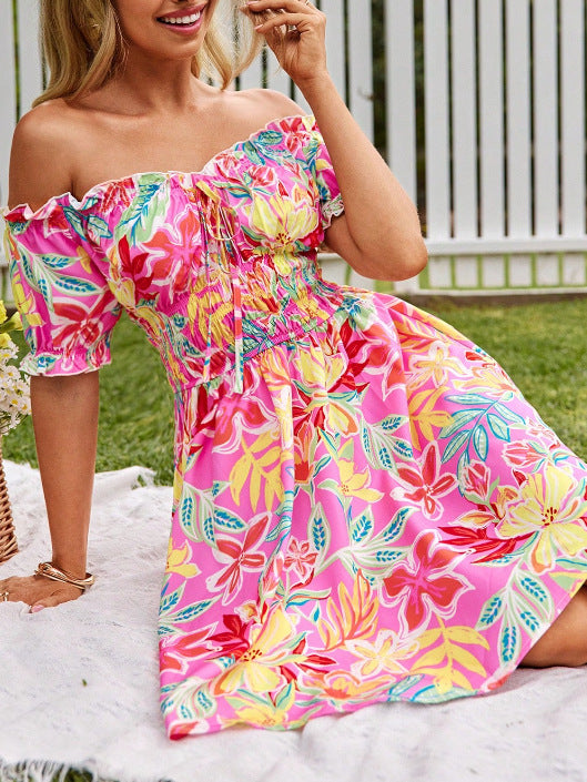 Robe d'été femme à épaules dénudées avec motif floral et éléments volants Chic & Stil