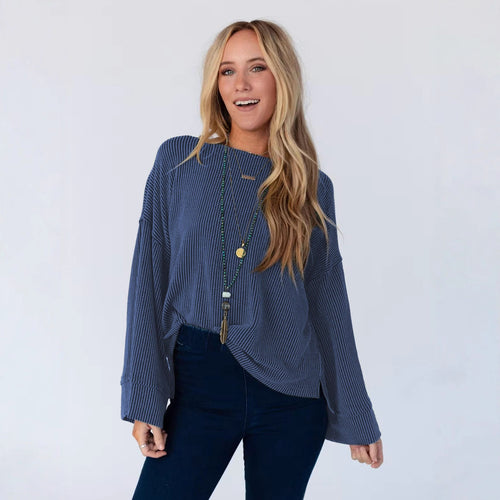 Oversized casual t-shirt for women with textured pattern Amarae