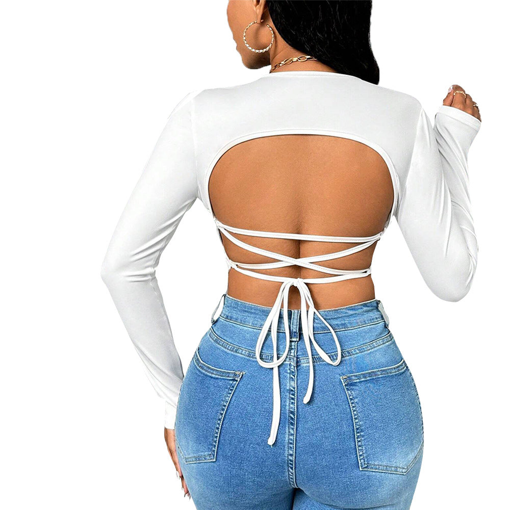 Chemise élégante à manches longues pour femmes avec décolleté en V séduisant et coupe tendance Chic & Stil