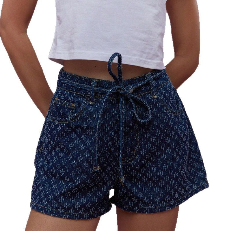 Denim shorts for women with adjustable waist and relaxed fit Chic & Stil