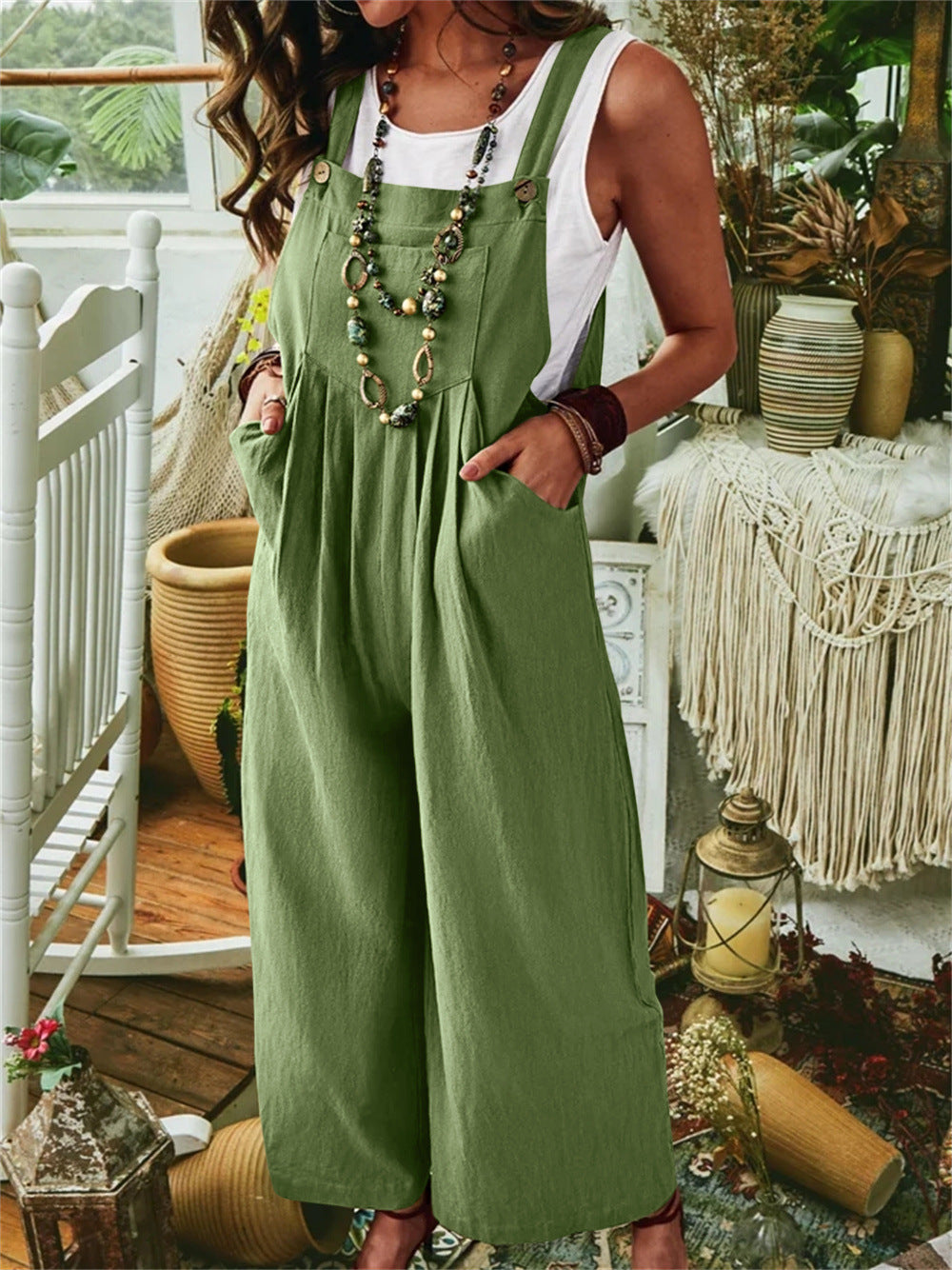 Ladies casual jumpsuit with wide legs and pockets Lune London