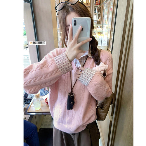 Pull en tricot épais pour femmes avec motif en cable et col en V Chic & Stil