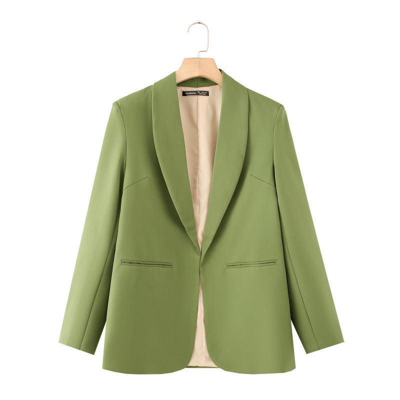 Ladies elegant blazer with unique cut and pockets Lune London