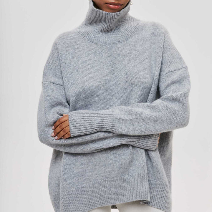 Ladies elegant turtleneck sweater with oversized cut Lune London