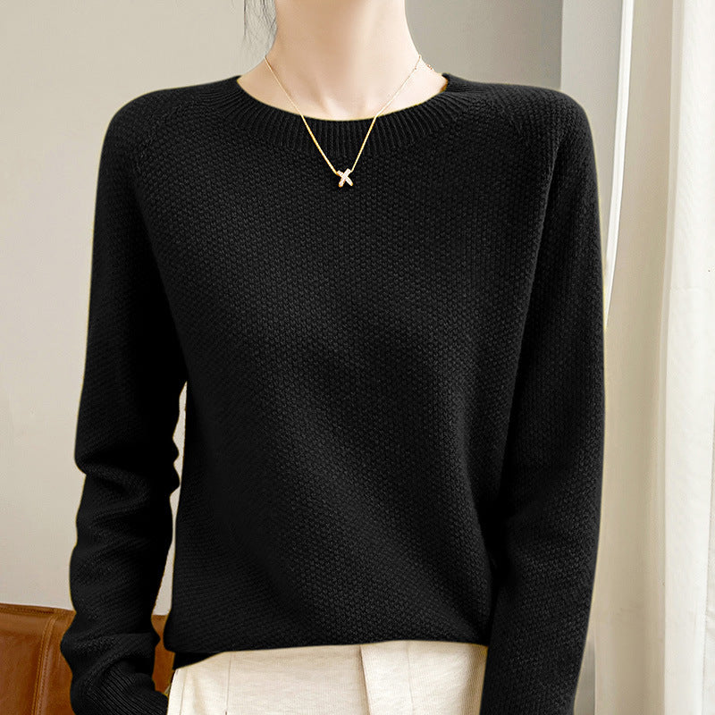 Pull-over fin en maille pour femmes avec une coupe décontractée et un col rond élégant Chic & Stil