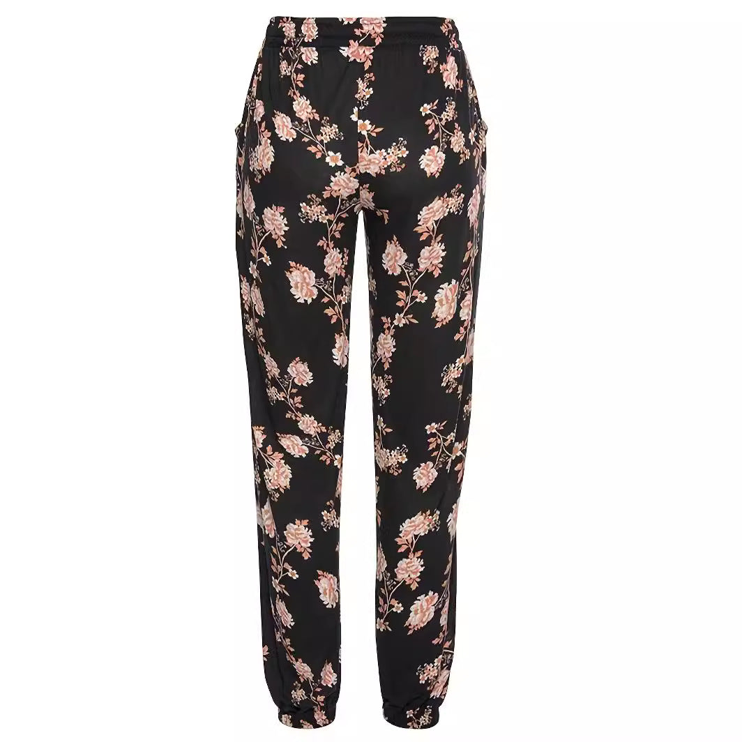 Leisure pants for women with floral pattern and elastic waist Lune London