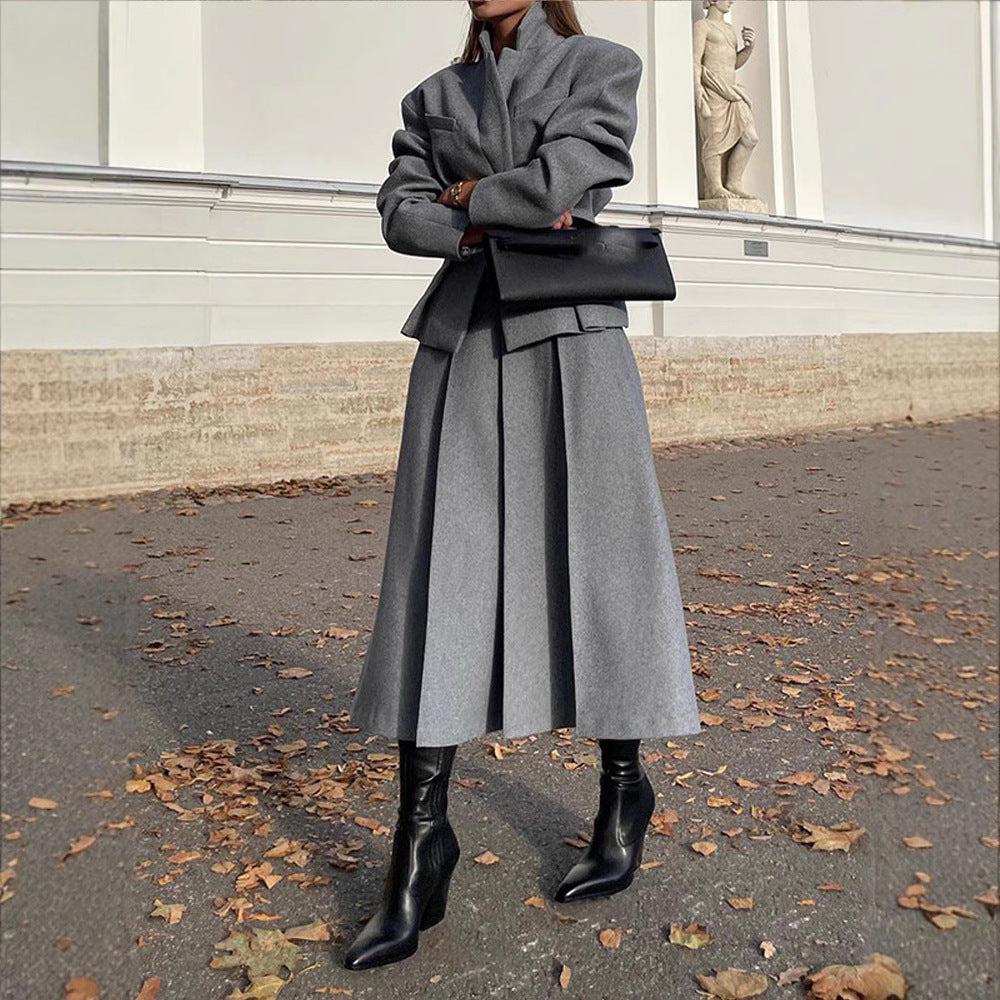 Oversized wool jacket for women in modern style Lune London
