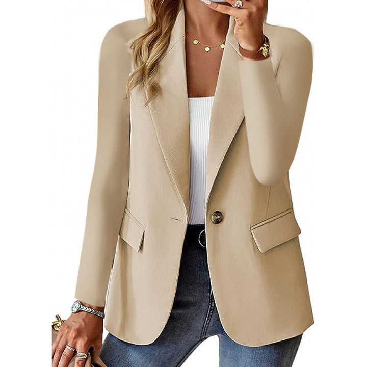 Modern fitted jacket for women with elegant button details Lune London