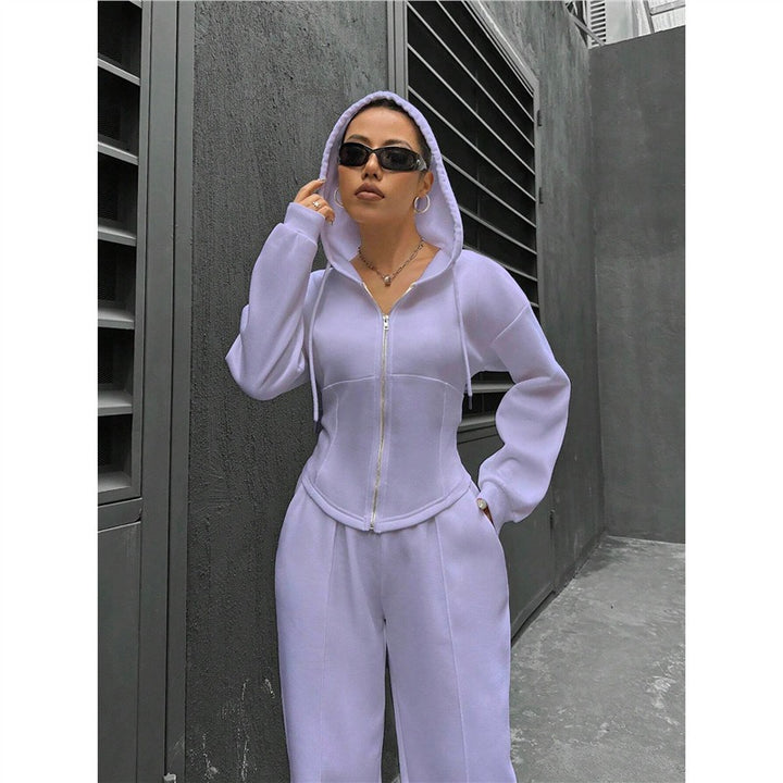 Ensemble hoodie ajusté pour dames avec des détails subtils de fermeture éclair Chic & Stil